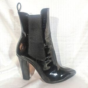 GUCCI Black Patent leather Booties. LIKE NEW!
